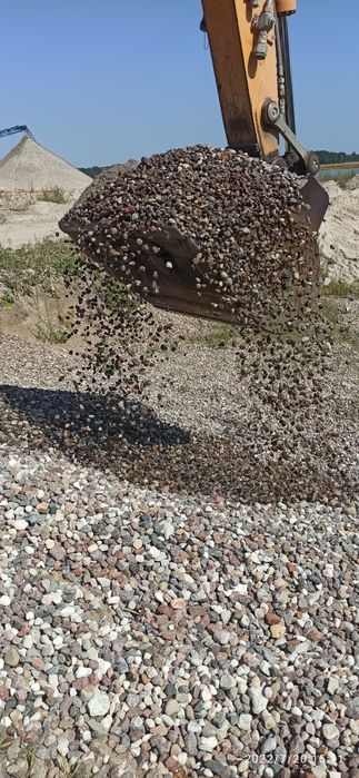 Grys bazalt zasypka do kostki czarnoziem piasek otoczaki żwiry granit