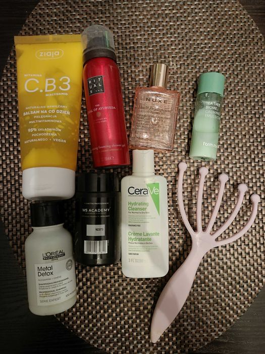 Zestaw kosmetyków do wypróbowania