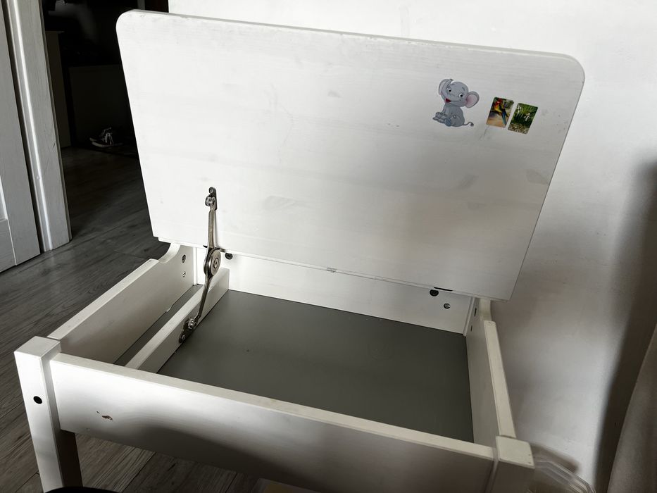 Biurko i krzesło Ikea Sundvik