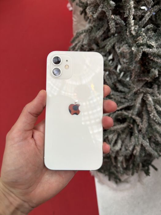 iPhone 12 - 64 GB BRANCO