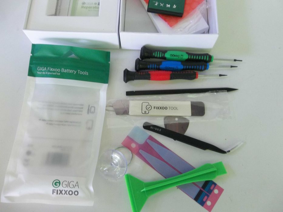 Набор аккум айфон 8+ и набор инструмента для установки.