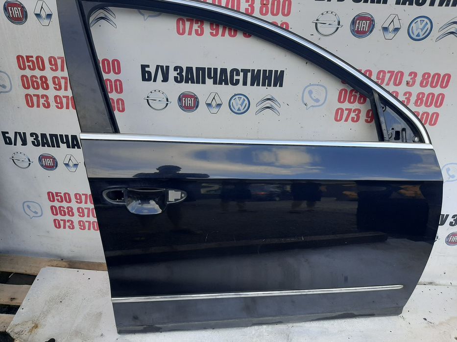Дверка передня права Volkswagen Passat B6 2005-2010p чорний колір L041