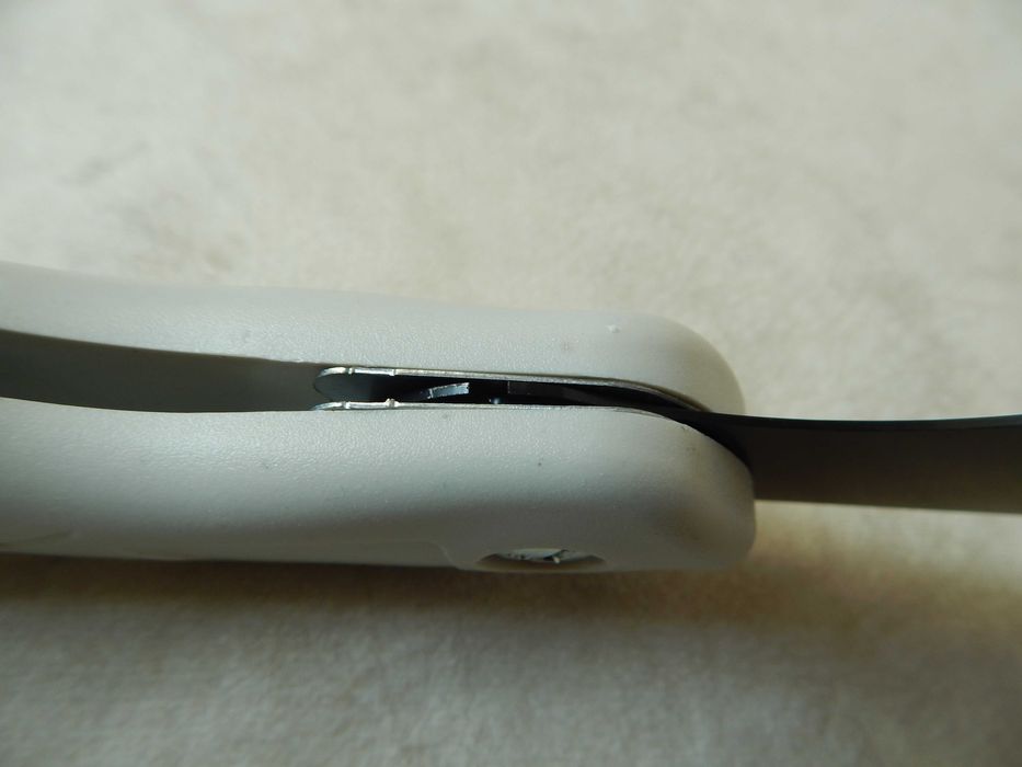 Пила складная, длина лезвия - 300 мм.