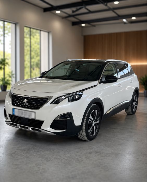 Peugeot 5008 allure  1.2 Puretec 130cv