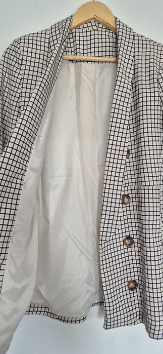 Damska marynarka w kratkę elegancka S