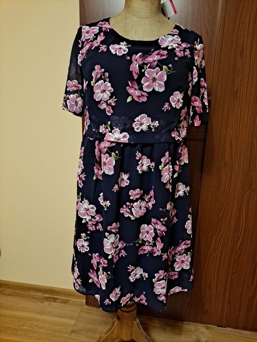 Nowa sukienka ciążowa, karmienie piersią M