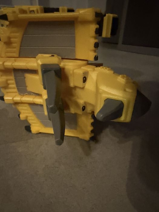 Dinozaur z dźwiękami Mattel