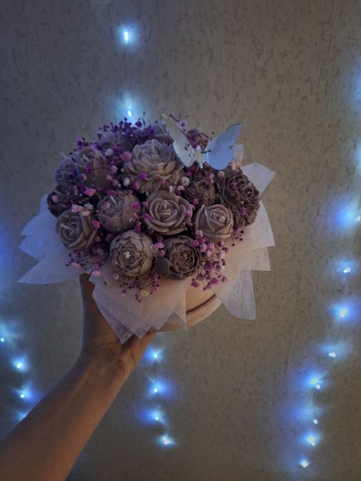 Flower box prezentowy,  świeca