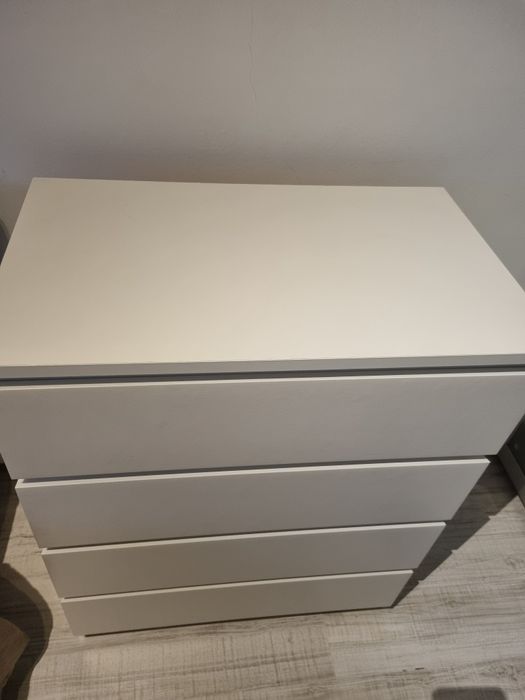 Comoda MALM 4 gavetas