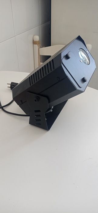 Projector com cores de tecto