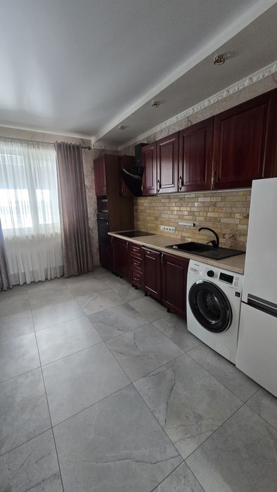 Продаж будинку м Тараща в сучасному ремонті