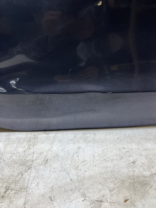 Двері задні праві Tesla Model 3