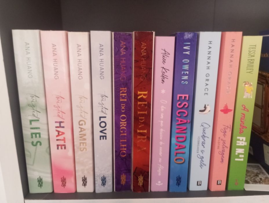 Livros Variados, romance e fantasia