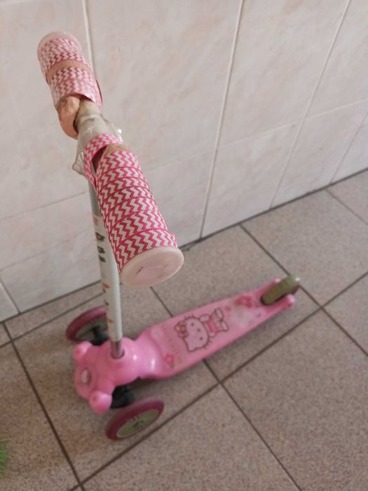 Trotinete Hello Kitty