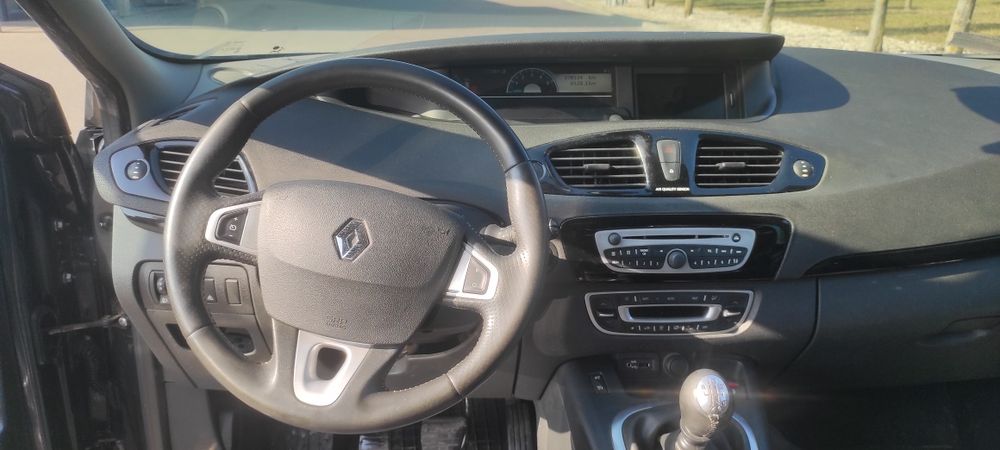 Renault Scenic III 1.9 CDTI