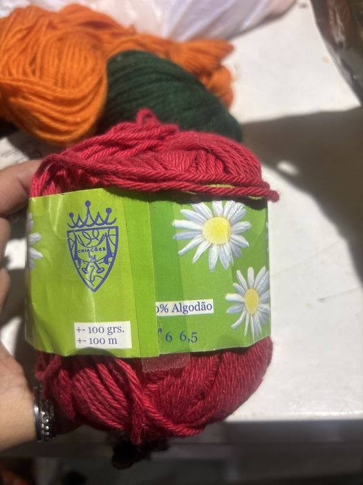 Novelo vermelho algodão 100 gramas agulha 6/6,5