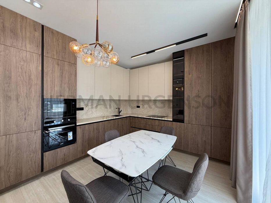 Продаж 2к квартири 74 м.кв / ЖК Residents Park