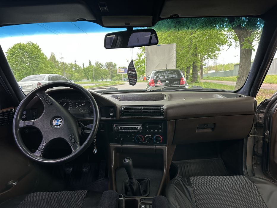 Продам BMW E34 М20б25