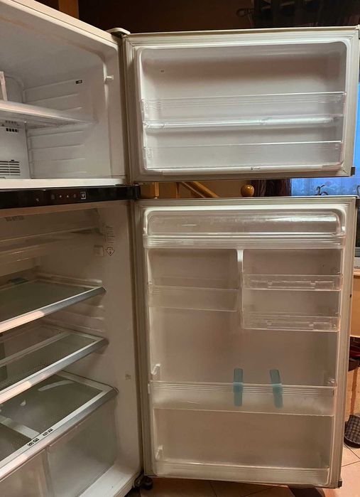 Холодильник Sharp SJ-XE680MBE б/у