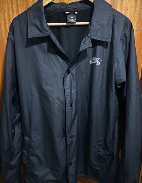 Casaco fino preto Nike Sb