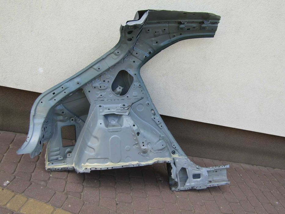 Błotnik Lewy Tył Toyota Yaris Cross 21 26R M39