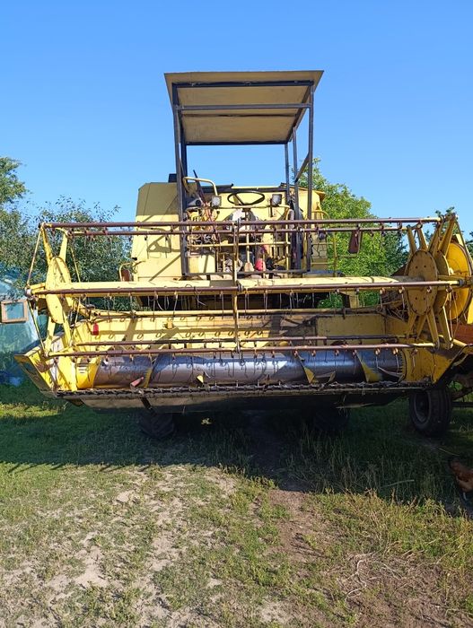 Комбайн New HOLLAND 80-50