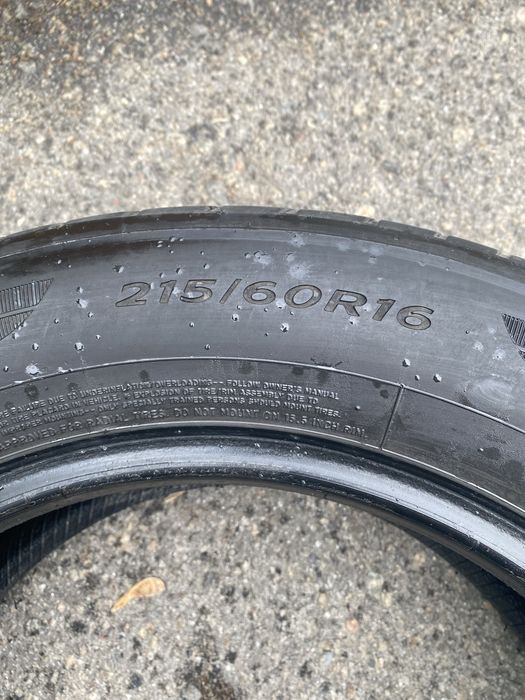 Продам шины, резину Dunlop , 215.60 R 16 Лето