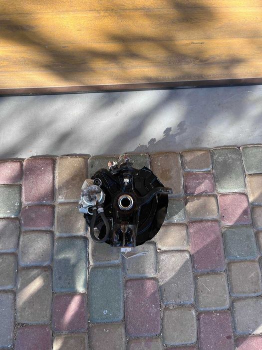 Zwrotnica lewy przód VW Polo 2g