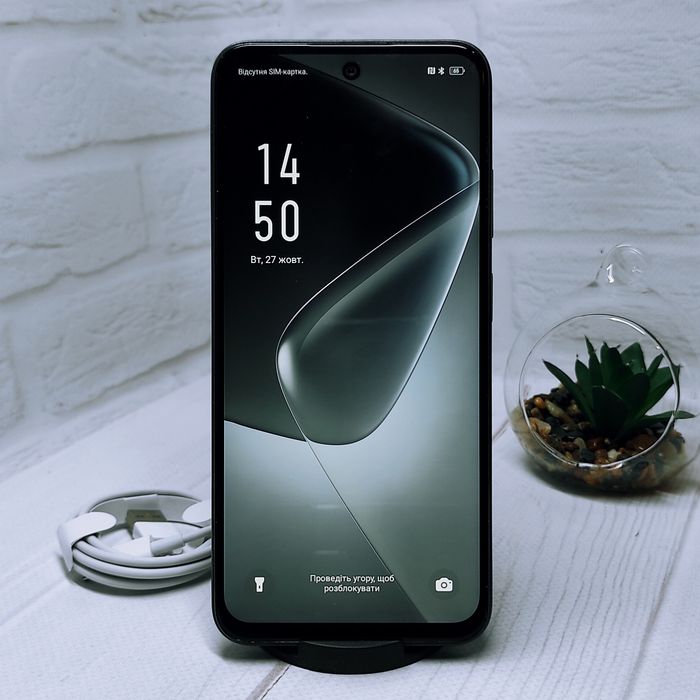 Продам телефон Infinix Hot 50i 4+4/128Gb NFC в гарному стані