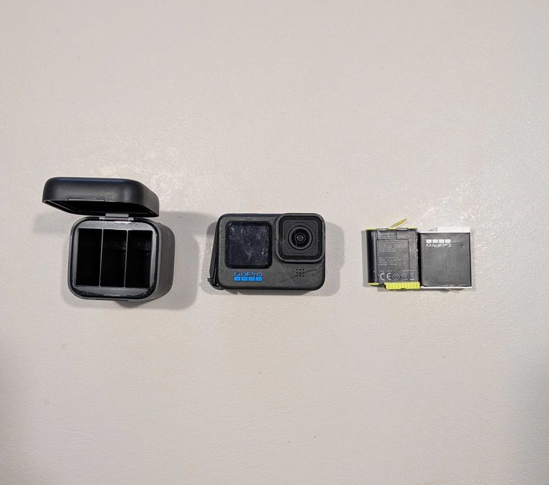 GoPro 11 black - екшн камера + 2 батарейки + Зарядна станція