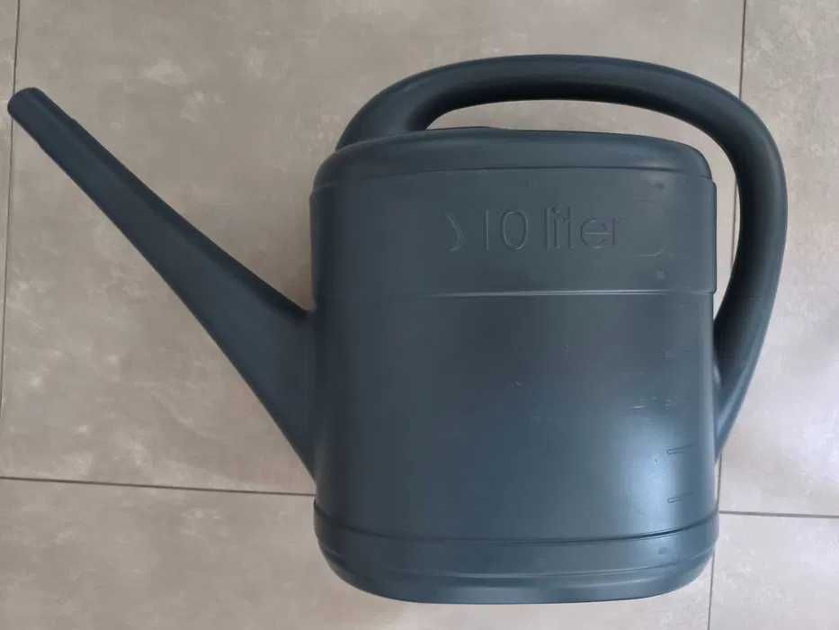 Konewka plastikowa 10 l z uchwytem