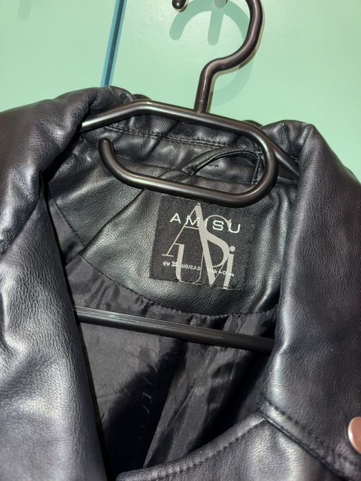 Шкіряна куртка жіноча