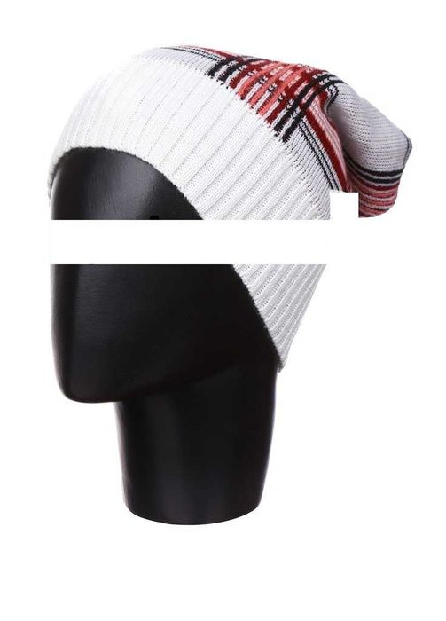 Шапка бренд Pull & Bear