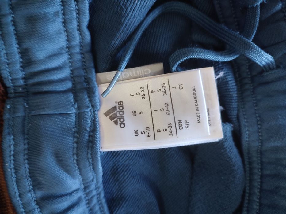 Костюм Adidas на девочку