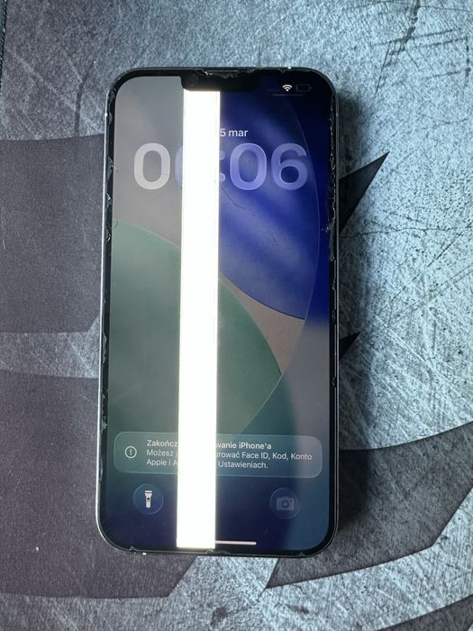 Iphone 13 pro max uszkodzony