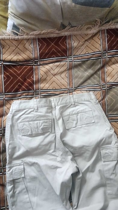 Продам светлые мужские штаны