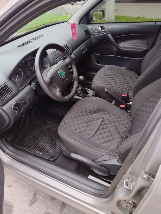 Skoda Octavia Tour 2008 рік