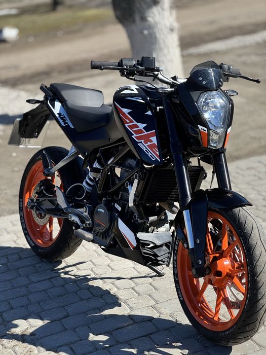 Ktm duke 200 2021 року