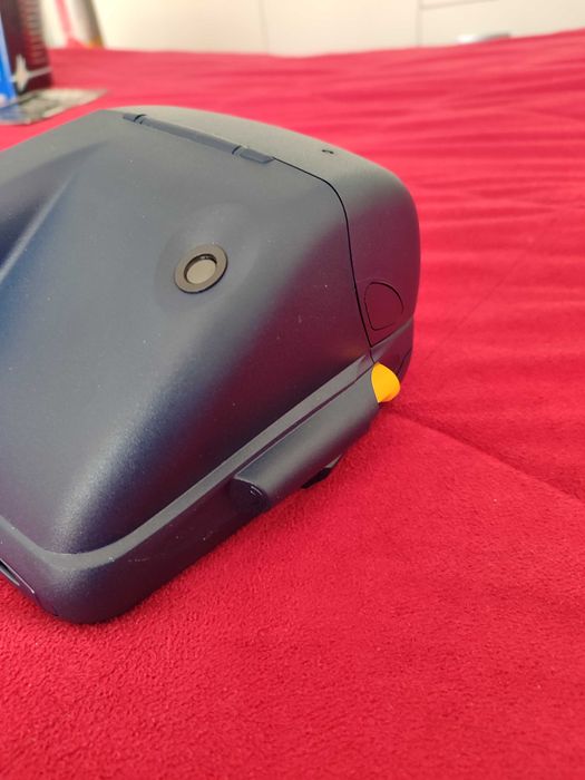 Máquina fotográfica Polaroid antiga