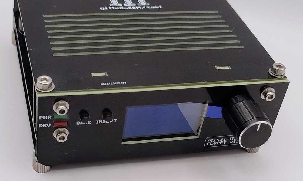 Pi1541-III, emulator stacji dysków 1541 do Commodore z kartą 32Gb