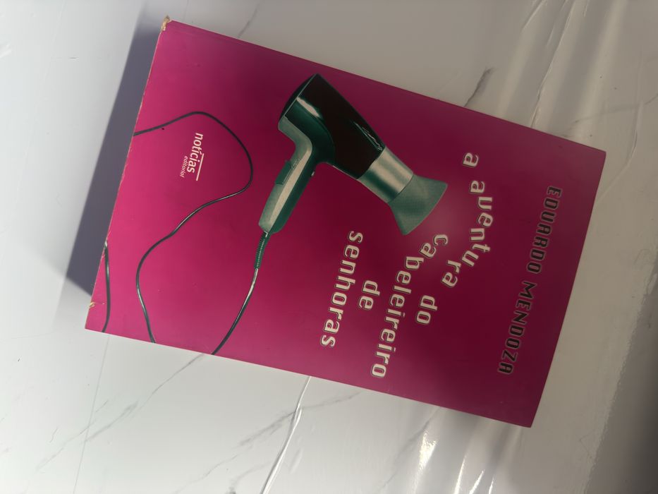 Livro: “ A aventura do cabeleireiro de senhoras”