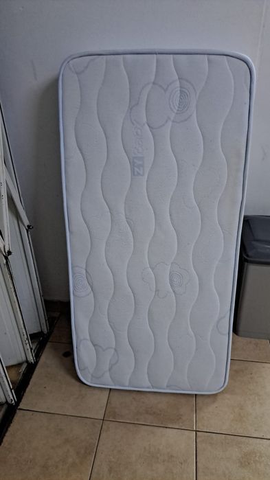 Vendo cama de bebe