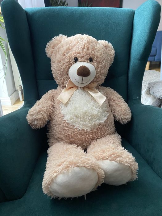 Duzy pluszowy mis w stylu Bukowski