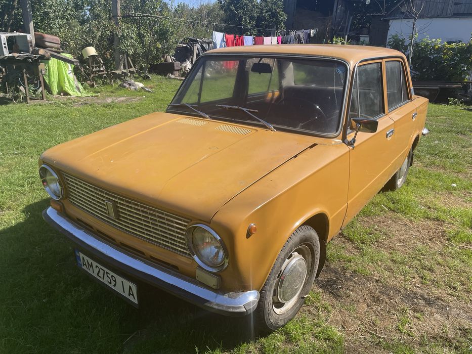 Продам автомобіль ваз 21011