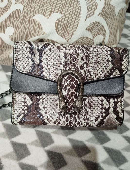 Продам Модную женскую сумочку Гучи