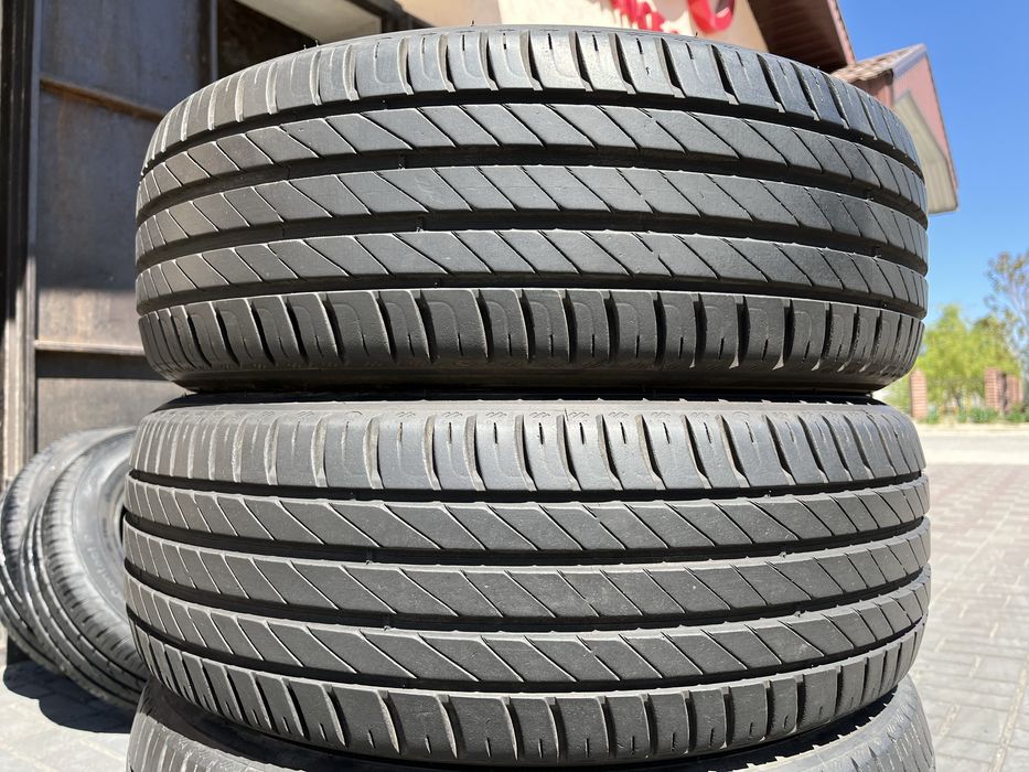 Шини 205/60 R16 Kleber 4 літні шини