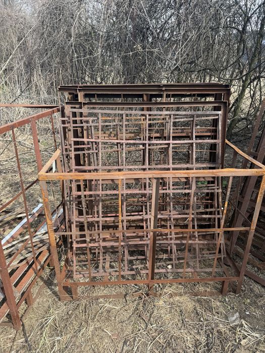 Gruba stal kosze kątowniki