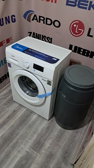 Пральна машина Midea 6кг з баком для води.НОВА...Гарантія!!!