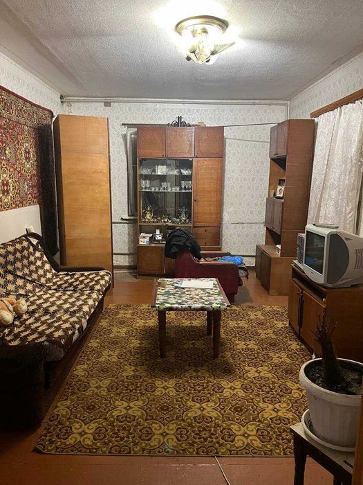 Терміново продам частину будинку в Золочеві