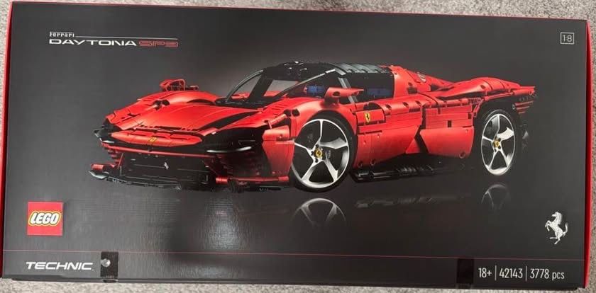 LEGO 42143 Ferrari Daytona SP3